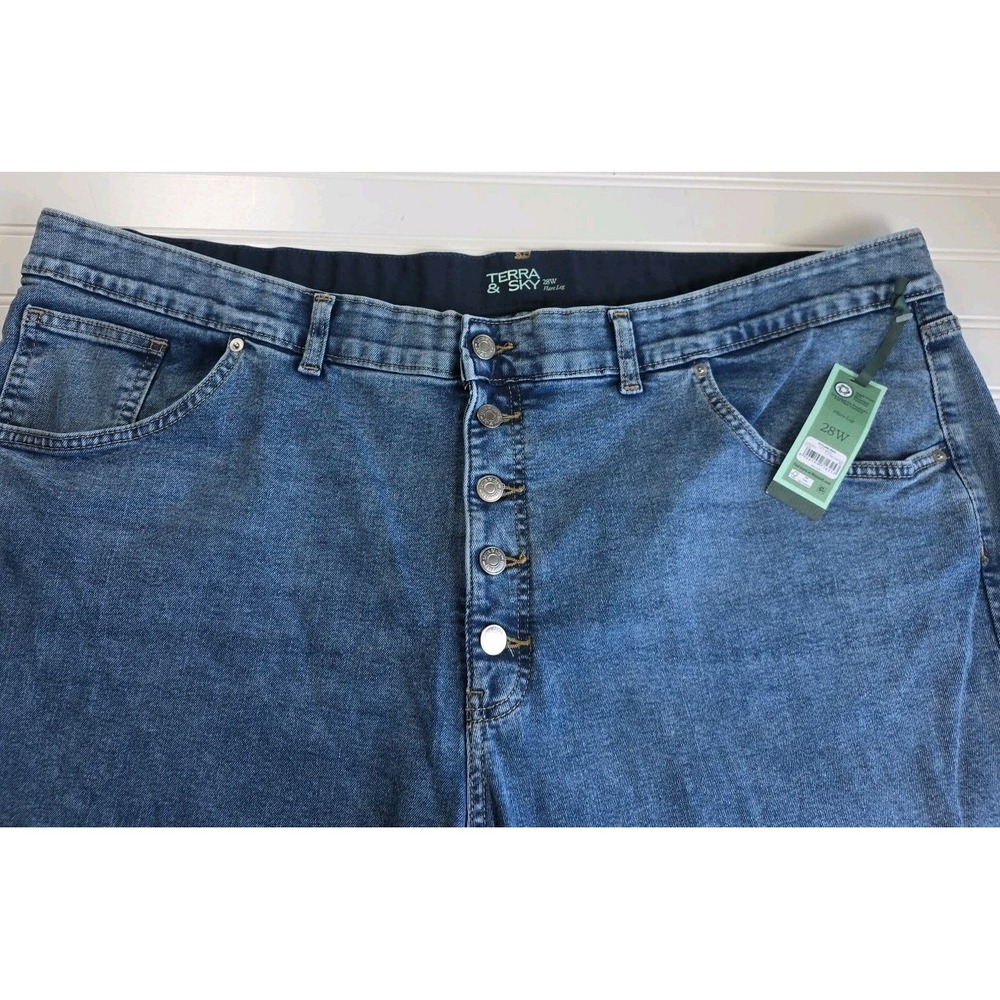 Terra & Sky Womens 28W Flare Leg Jeans Lucy Wash Blue Button Fly Plus Size NWT